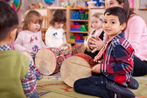Musikk fra livets begynnelse (barn 2,5 – 4 år)